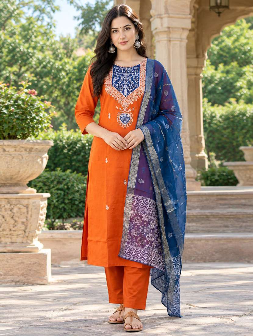 women embroidered three quarter sleeves kurta pant with dupatta set
