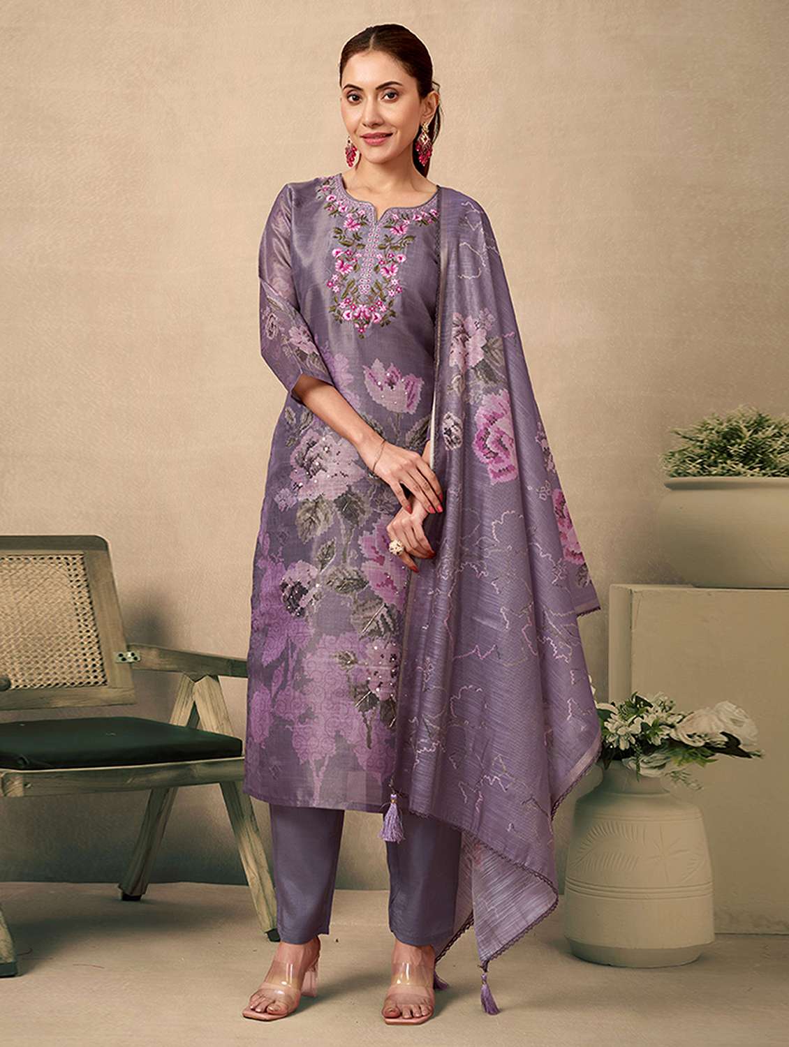 women printed three quarter sleeves kurta pant with dupatta set