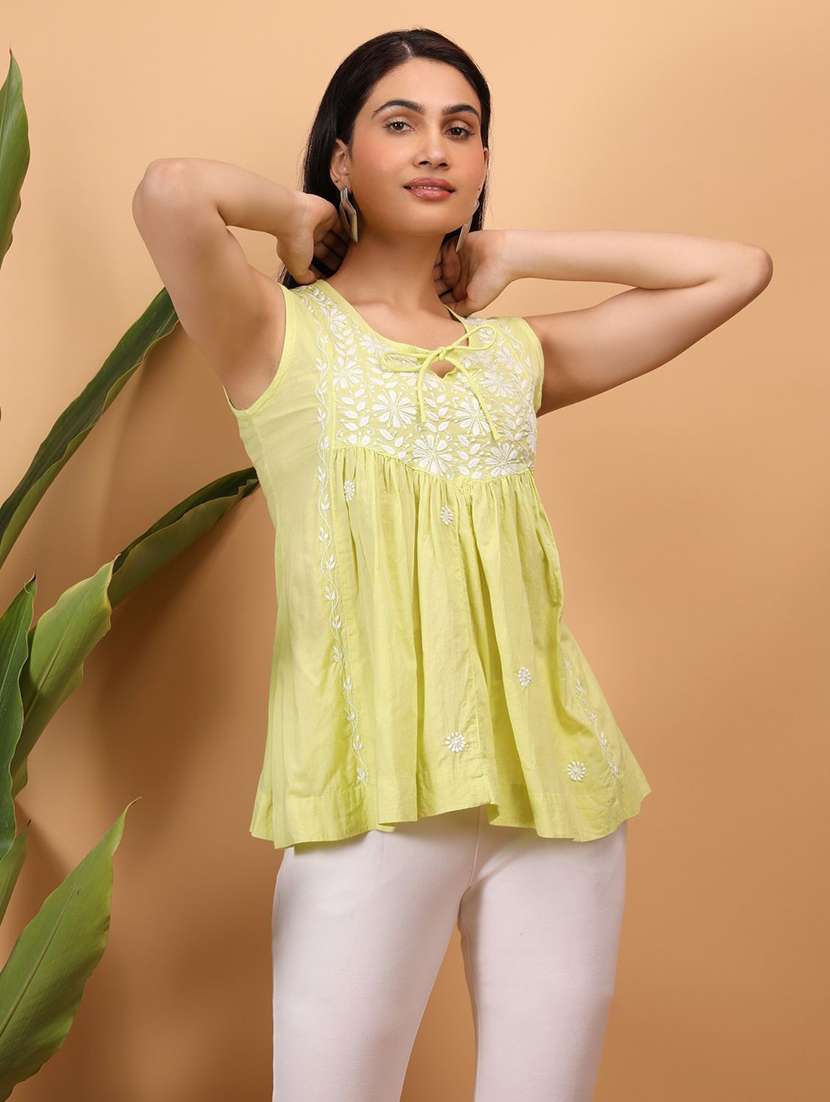women embroidered sleeveless a-line top