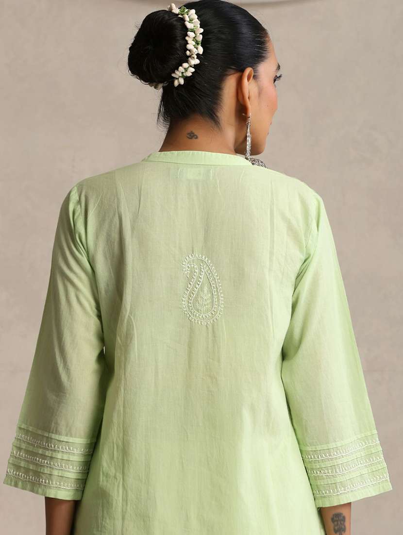 Women Embroidered Three Quarter Sleeves Straight Kurta - 22755544 -  Standard Image - 5