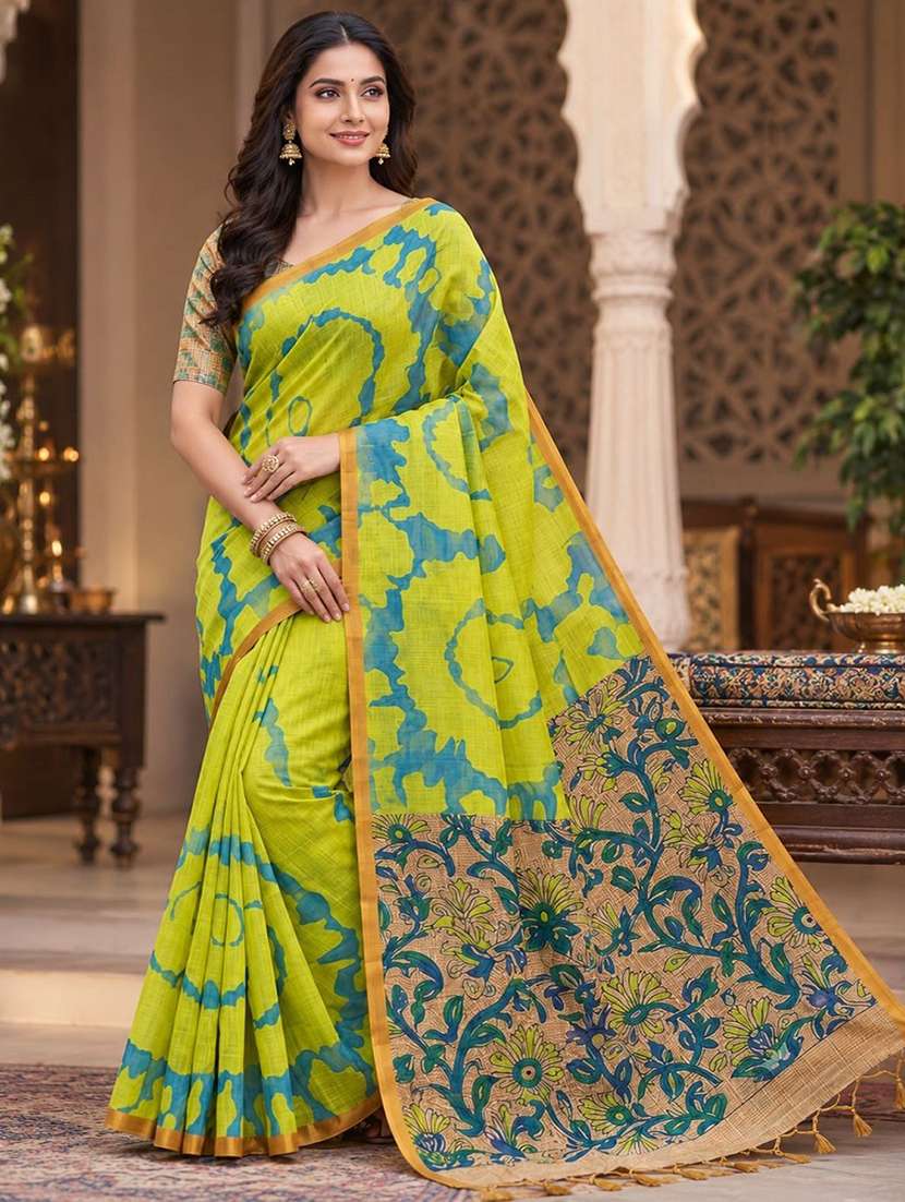 women printed casual wear saree with blouse