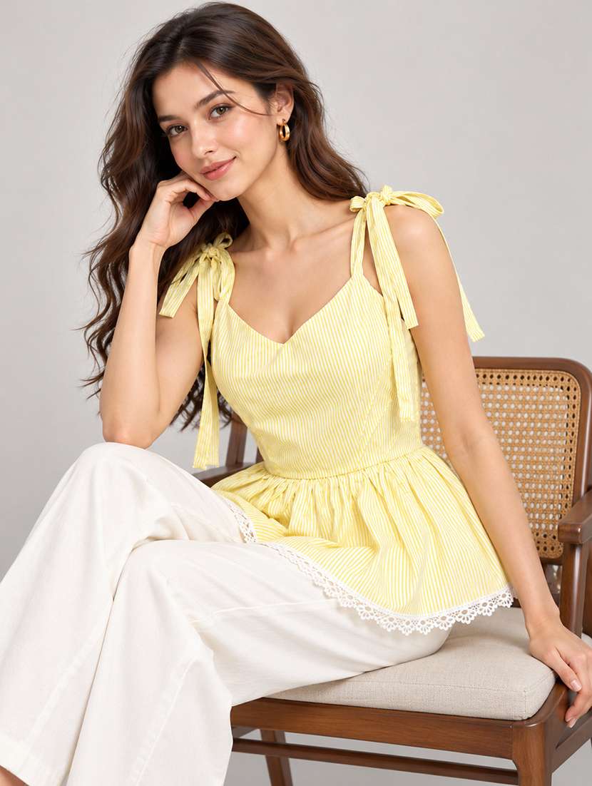 women striped sleevesless peplum top