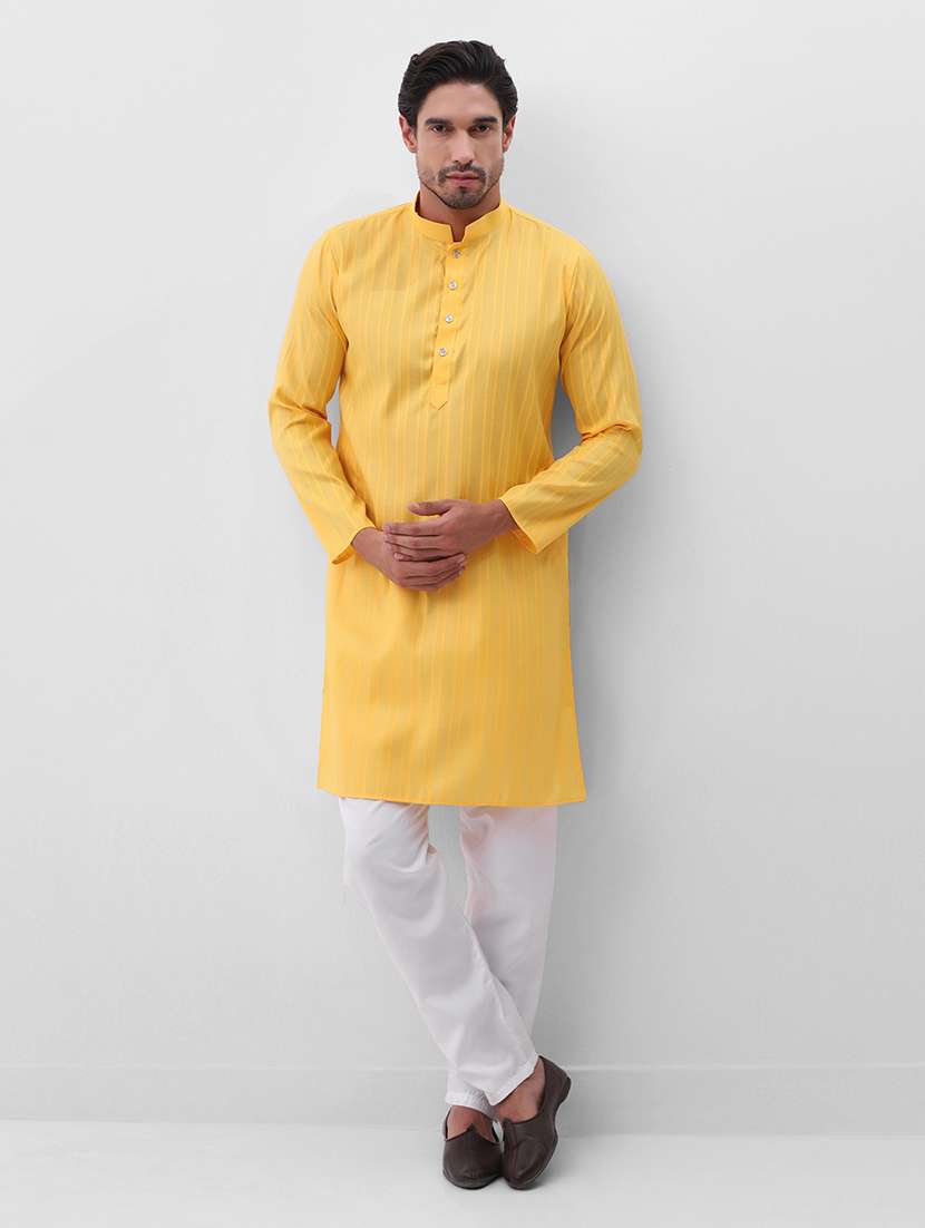 men striped mandarin neck kurta with trousers set