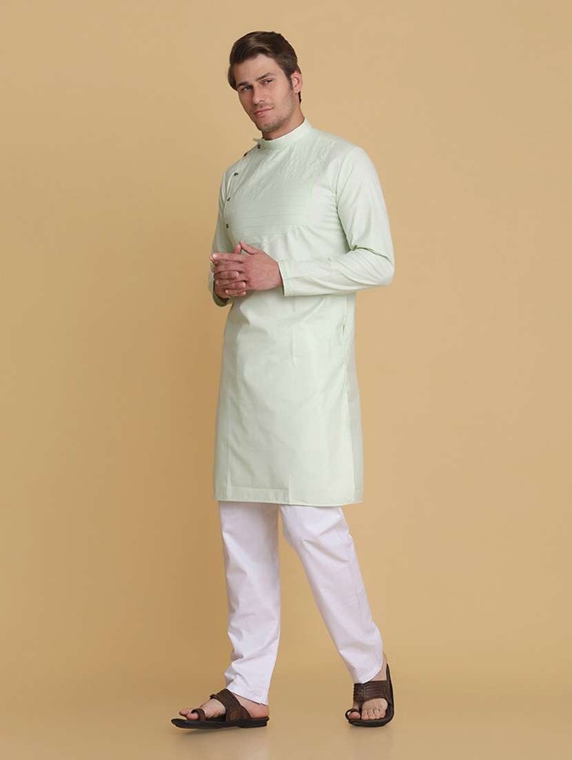Men Solid Mandarin Neck Long Kurta - 22760742 -  Standard Image - 5