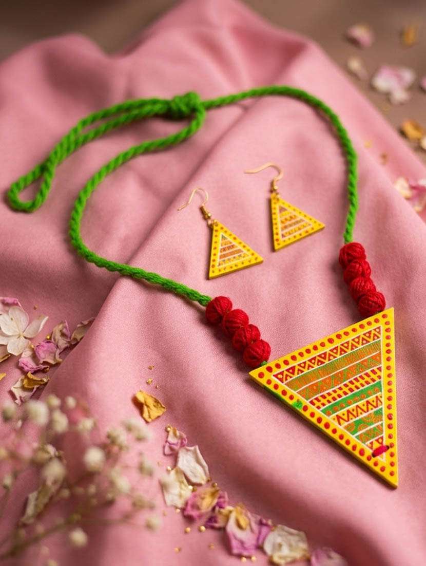 women meenakari necklace set with traditional royal artwork design