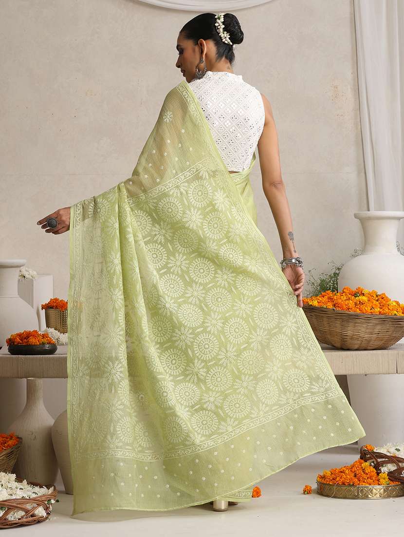 Women Solid With Work Embroidered Saree - 22763004 -  Standard Image - 3