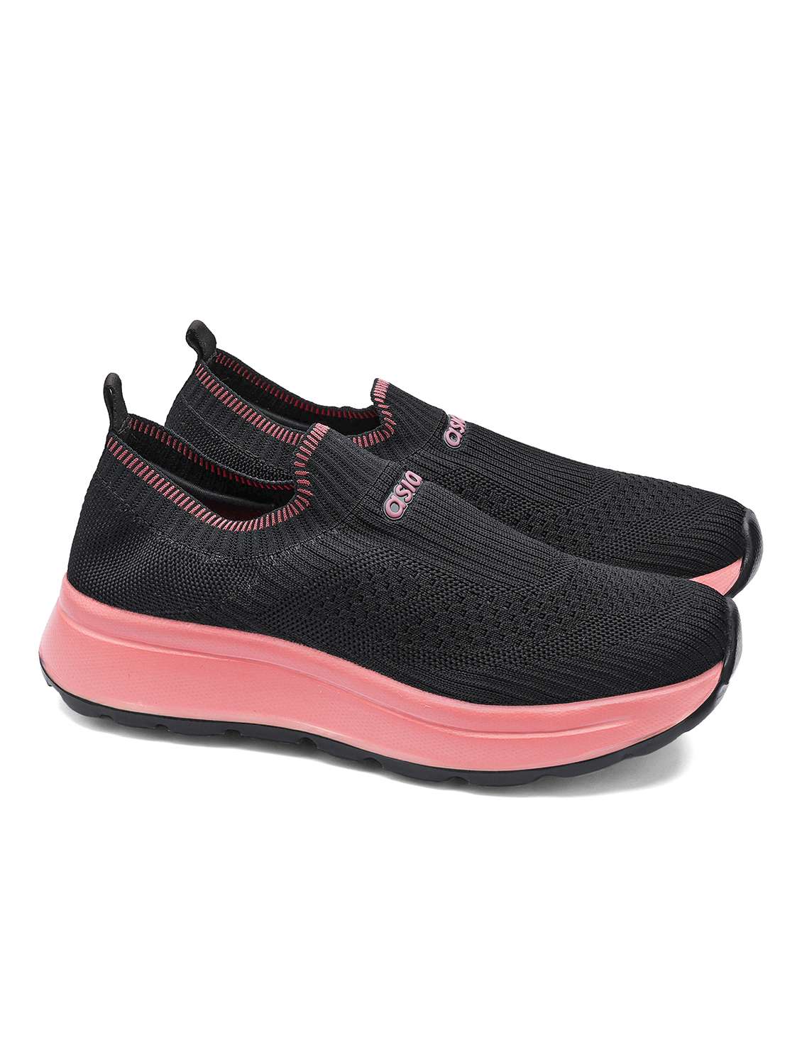 women textured slip on sports shoes