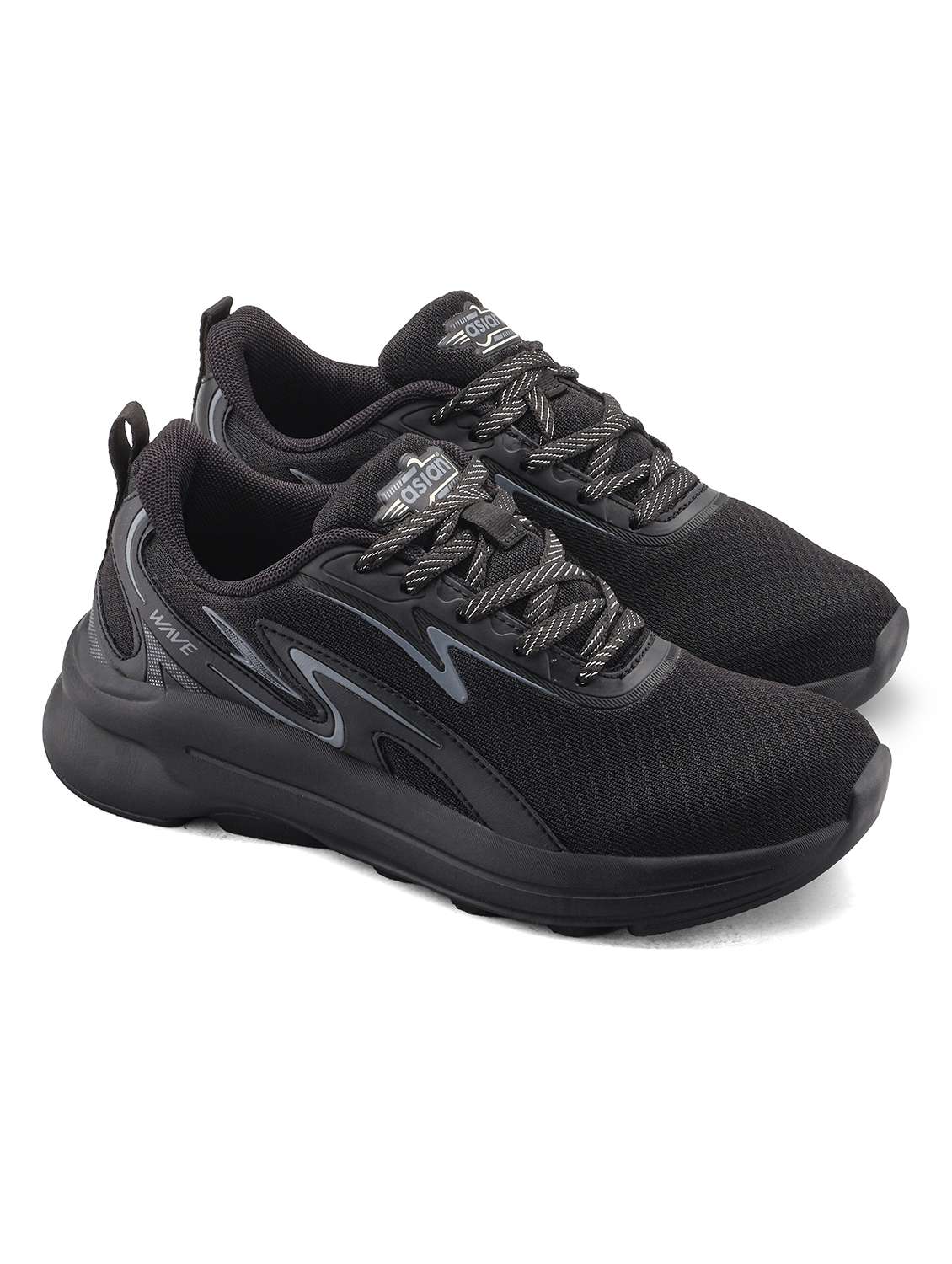 women textured lace up sports shoes