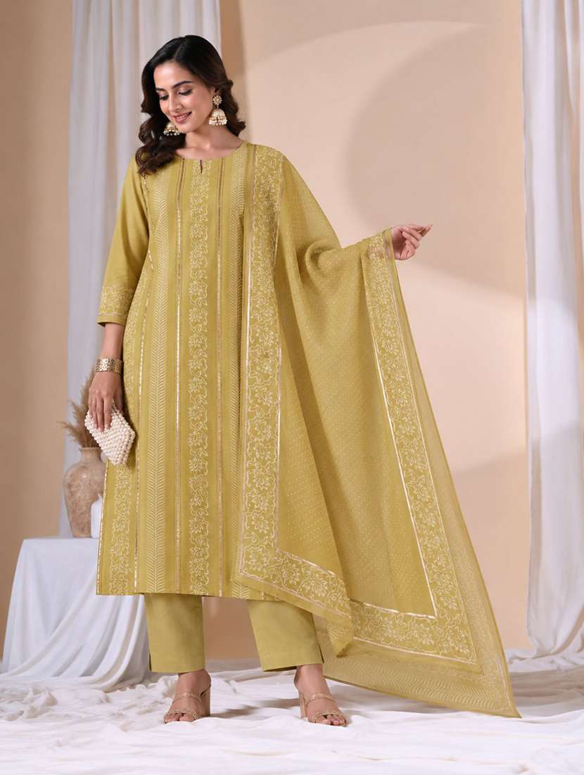 women printed unstitched suit set