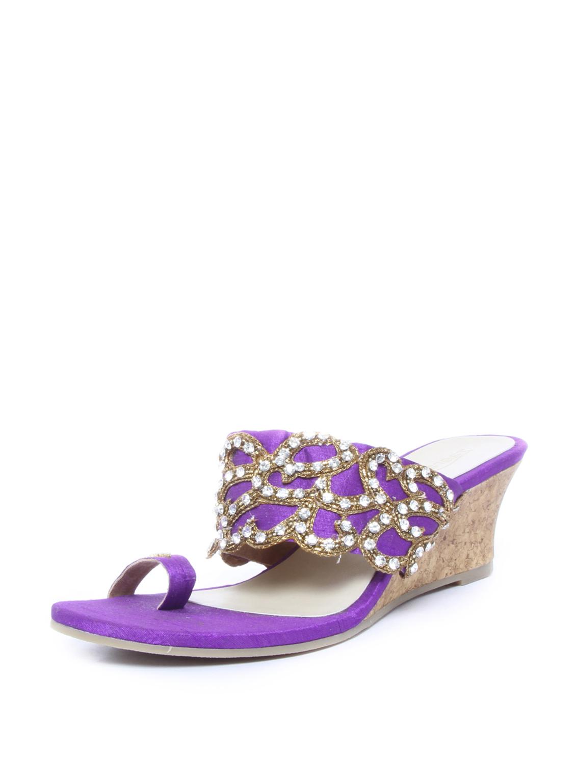 Antique Zari Work Wedges - 47877 - Zoom Image - 0