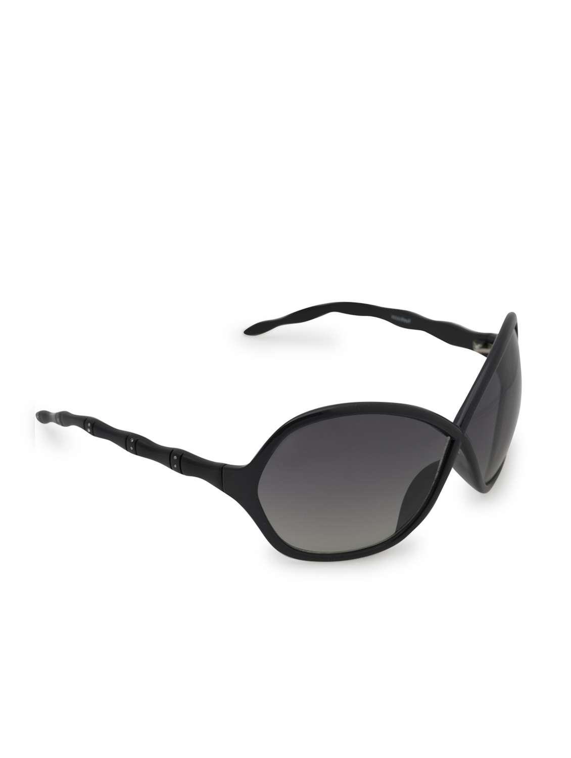 black round sunglasses