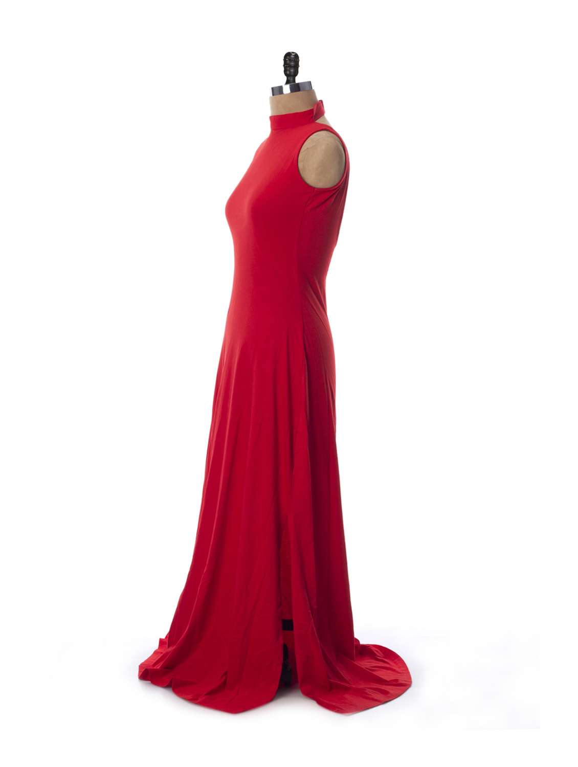 collar neck gown