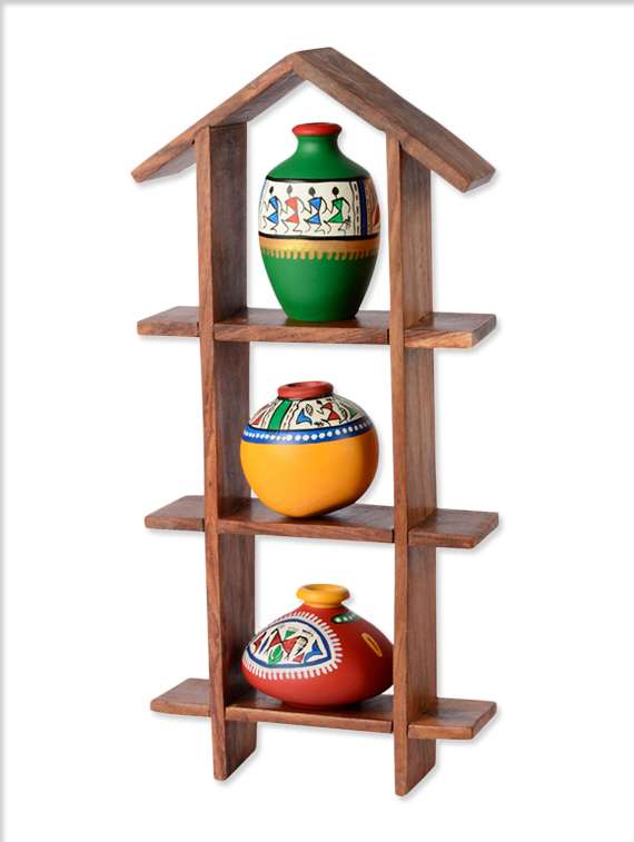 3 handpainted pots with sheesham wooden hut frame