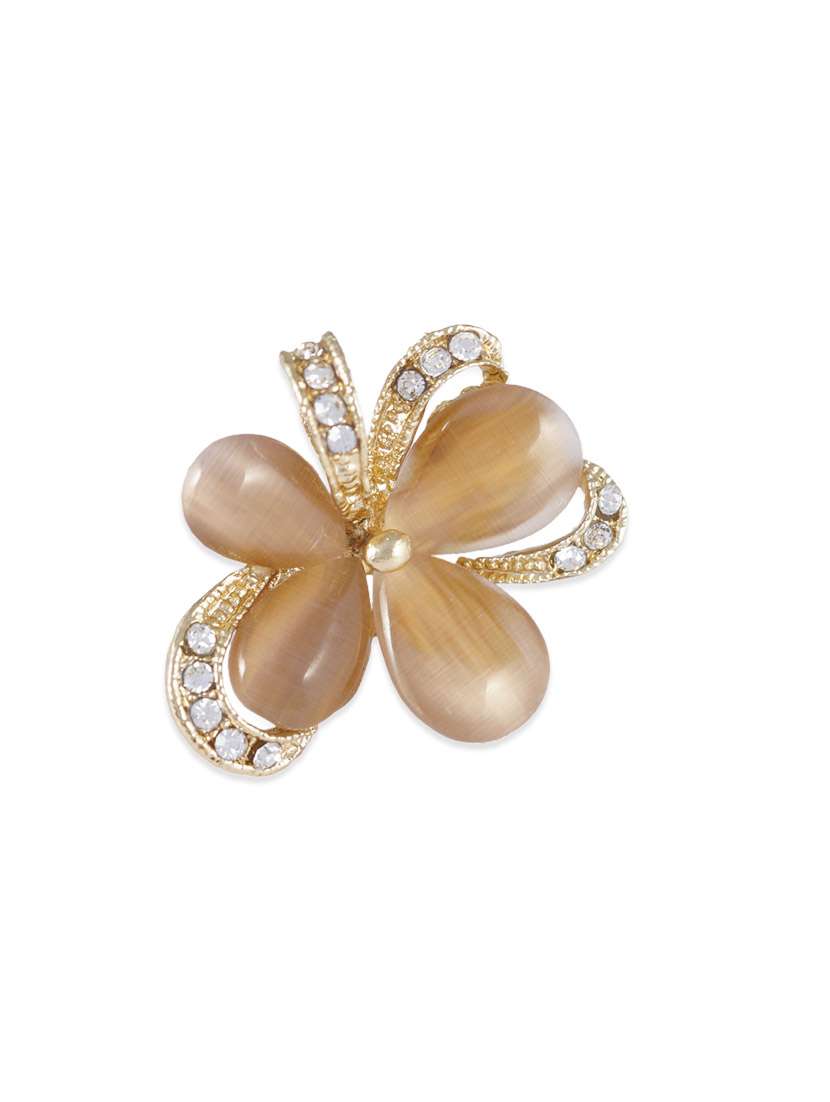 light pink floral shaped finger ring